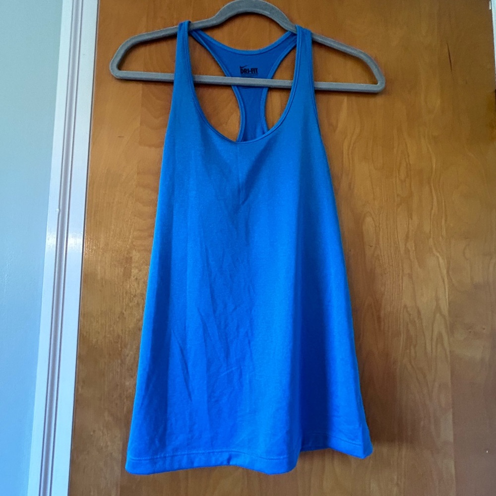 Women’s size XS Nike dry fit top